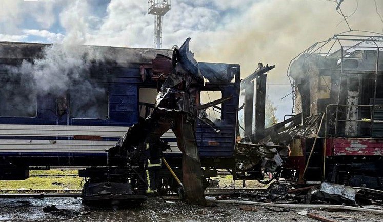 Consequences of Russian Federation’s strike on railway station in Shostka. VIDEO+PHOTOS