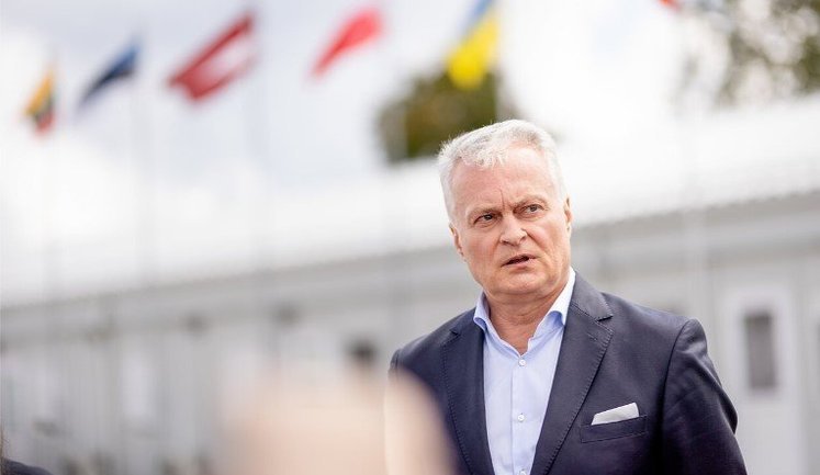 "Треба стримувати, а не підлабузнюватися": президент Литви відреагував на ідеї переговорів із Росією