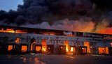 Унаслідок обстрілу окупантами виникла пожежа на складі у Броварському районі. ВIДЕО