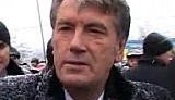Ющенко не понравилась шапка журналиста, задавшего неудобный вопрос. ВИДЕО.