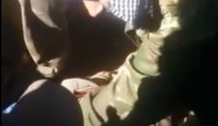 Труп российского пилота Румянцева засняли сирийские ополченцы. ВИДЕО 18+ (обновлено)