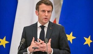 Макрон про дозвіл США бити по території РФ