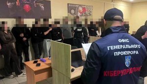Разоблачена деятельность 14 колл-центров, через которые выманивали деньги у граждан Украины, стран ЕС и Азии. ВИДЕО