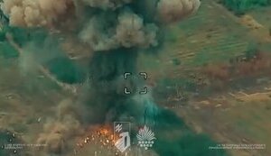 Російський "Град" розлітається на друзки від українських FPV-дронів. ВIДЕО