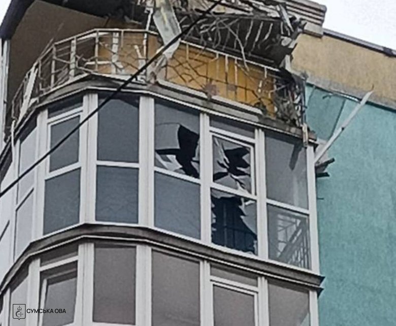 Росіяни атакували Сумську громаду вісьмома КАБами: четверо — по обласному центру