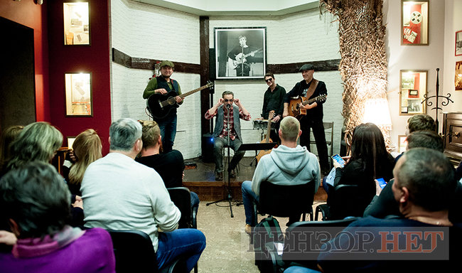 Алексей Горбунов: Зачем мне эта политика? Зачем этот мрак? Мы на своих концертах пытаемся дать людям надежду и отдушину 02