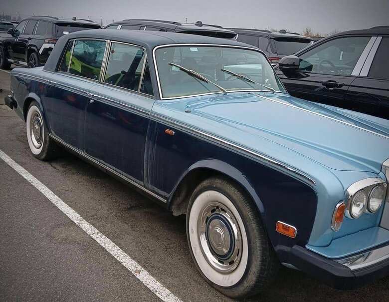 В Україну намагалися незаконно ввезти елітний Rolls Royce 1976 року випуску