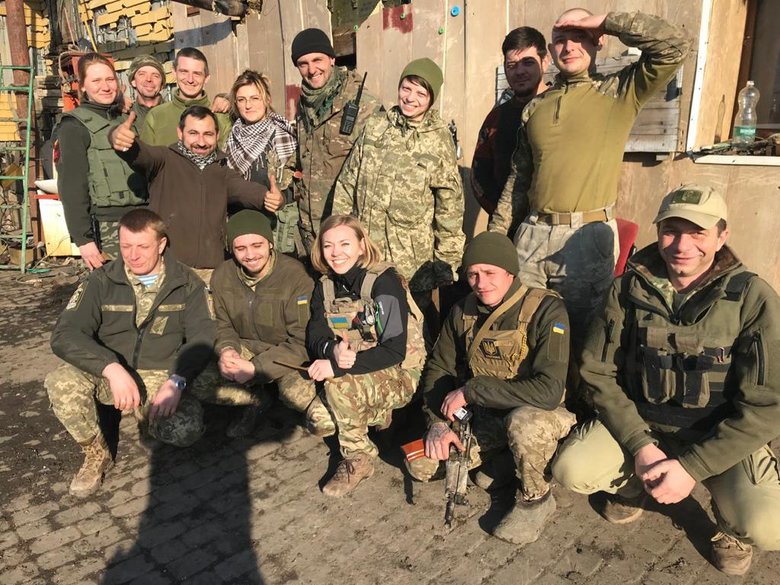 Чомусь у нас не прийнято говорити, як українські військові знищують російських окупантів, але народ має знати, що наша армія здатна іти вперед, - волонтер, громадська діячка Христина Феціца 04