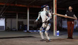 Google продает Boston Dynamics, которая бьет своих роботов. ВИДЕО