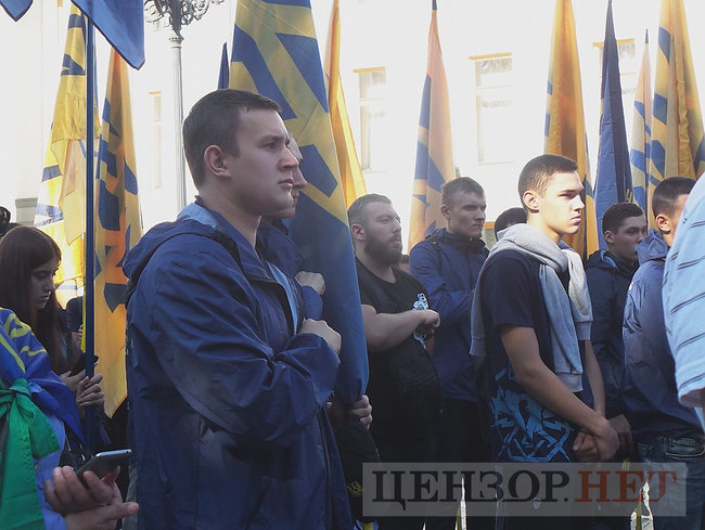 Президент обіцяв, - Нацкорпус пікетує Раду з вимогою спрощення процедури отримання громадянства учасниками АТО 20