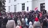 "Морги заповнені. На сьогодні - понад 300 осіб. 70 відсотків дітей загинуло", - лікар швидкої на мітингу в Кемерові. ВIДЕО