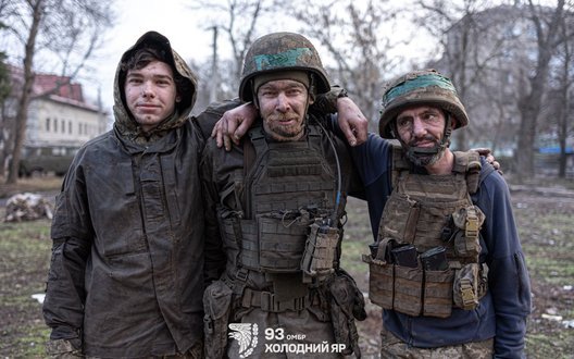 Троє бійців 93 ОМБр 