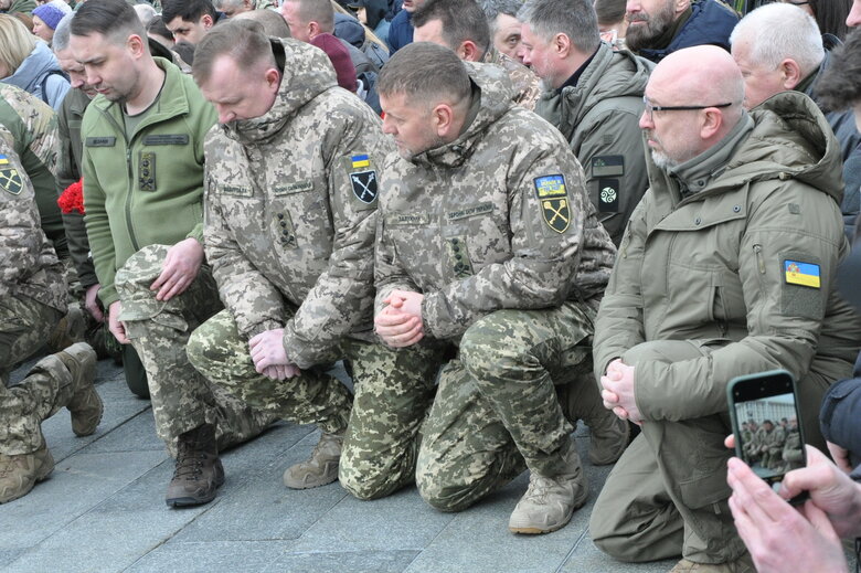 З Героєм України Дмитром Коцюбайлом (Да Вінчі) попрощалися в Києві 49