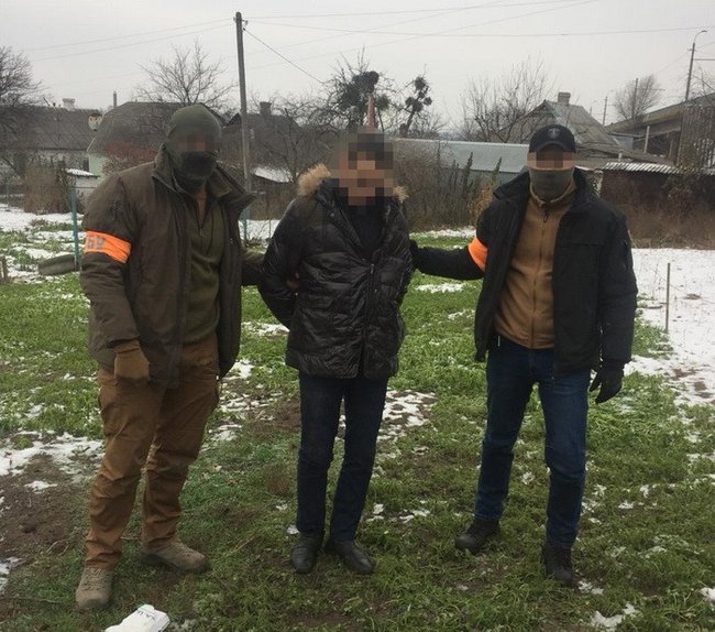 Участковый-полицейский задержан при вымогательстве $4000 взятки на Киевщине. Во время задержания пытался скрыться 01