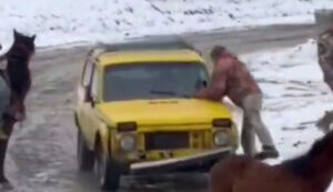 Двом буковинцям, які напали на ТЦК із сокирами, загрожує до 7 років тюрми