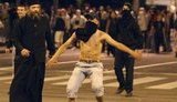 Беспорядки в Белграде: полиция и священники еле уняли сторонников Младича. ФОТОрепортаж