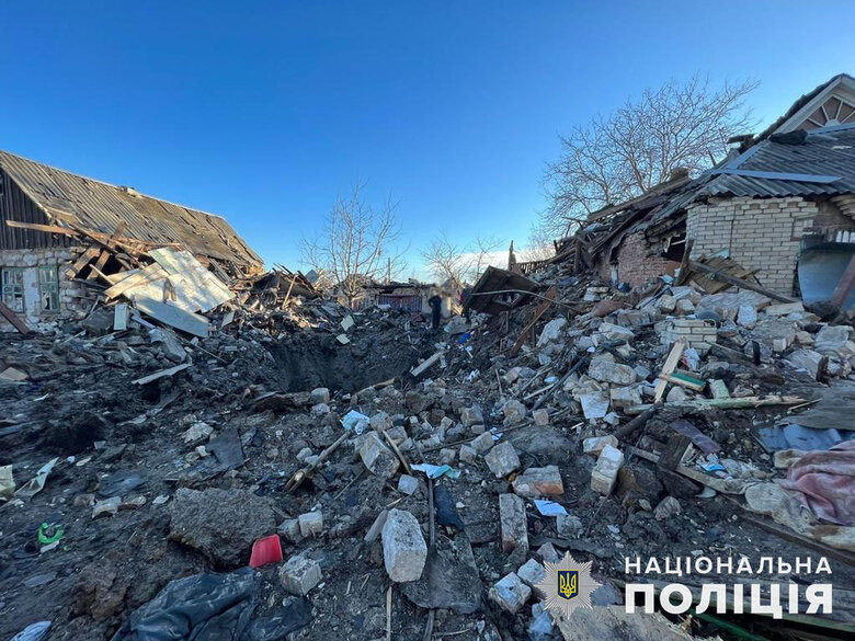 Последствия вчерашнего обстрела Донецкой области: разрушены 19 жилых домов и коксохимический завод. Есть убитые и раненые 08