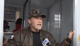Знаменитий артист та політик купив 25 будинків для ветеранів війни