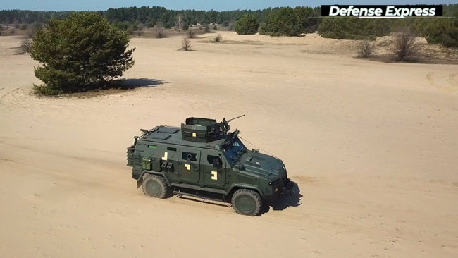 На озброєння ЗСУ прийнято бронеавтомобіль КОЗАК-2М1 03