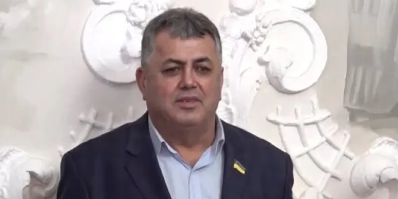 Фермер вдарив ножем мера П’ятихаток: його госпіталізували