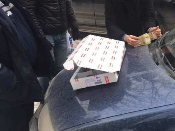 деньги взятка задержание