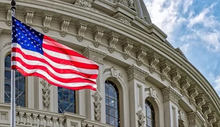 США можуть завершити найдовший шатдаун,- спікер Джонсон