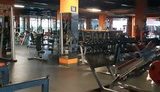 Мобільні групи закрили в Києві десятки салонів краси, ринків і спортзалів, які працювали, - Держпродспоживслужба. ФОТОрепортаж