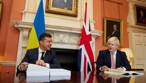 Глава МИ-6 Мур на тайной встрече предупредил Зеленского о сливе информации его приближенными
