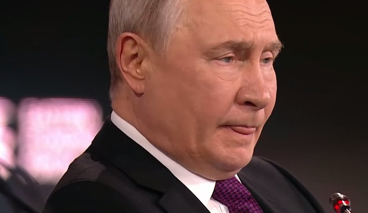 Контакти РФ та України тривають прямо зараз по лінії спецслужб, - Путін. ВIДЕО