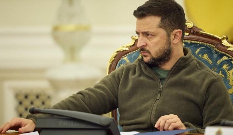 Зеленский провел Ставку: Есть решение о закупке пикапов и финансировании боевых подразделений