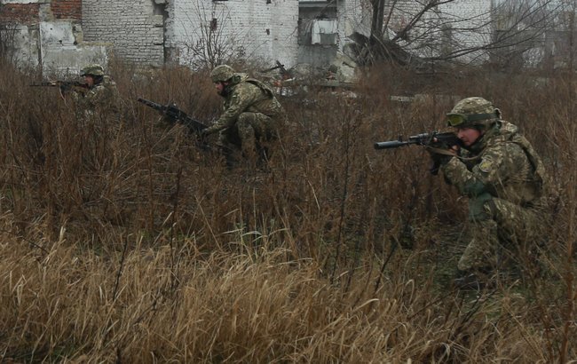 Особовий склад підрозділів вогневої підтримки відпрацював тактичні прийоми володіння штатним озброєнням у районі ООС 04