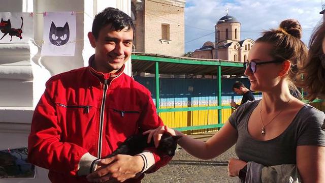 Акция-выставка #CatsForTundra в поддержку украинского политзаключенного в РФ Александра Кольченко прошла в Киеве 14