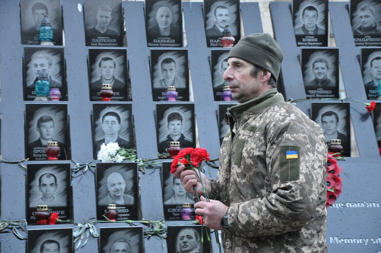 Пам’ятаємо!: у Києві вшанували подвиг Героїв Небесної Сотні 49