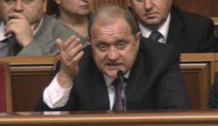 Могилев об обыске дома бютовца Суслова: У нас депутаты, как Диогены, в бочках живут и в бочках прием ведут. + ВИДЕО.