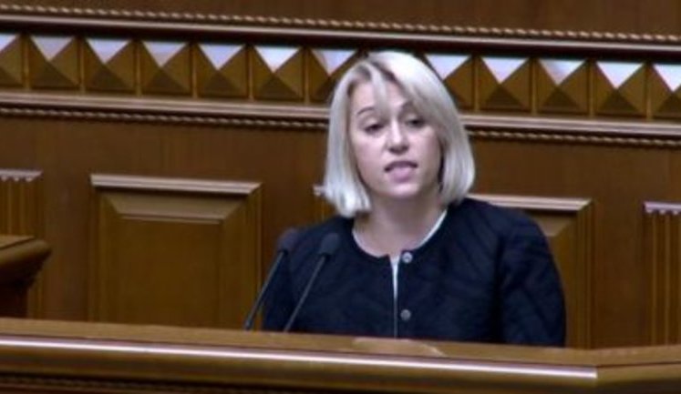 Правительство не закрывает больницы в регионах, но устанавливает требования к их минимальной загрузке, - министр Бабак. ВИДЕО
