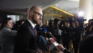 Яценюк: Вопрос отчета Кабинета министров поднимается исключительно с политической мотивацией