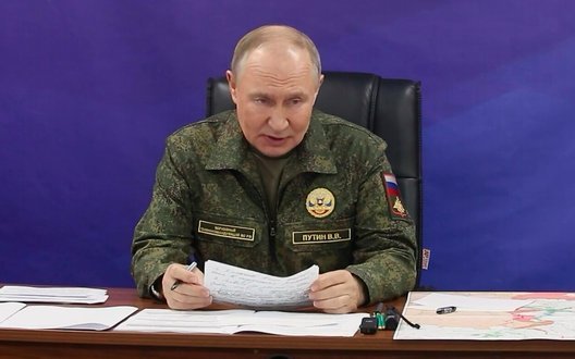 Путін хоче застосовувати армію за кордоном під приводом 