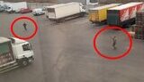 тцкашник стріляє в ухилянта