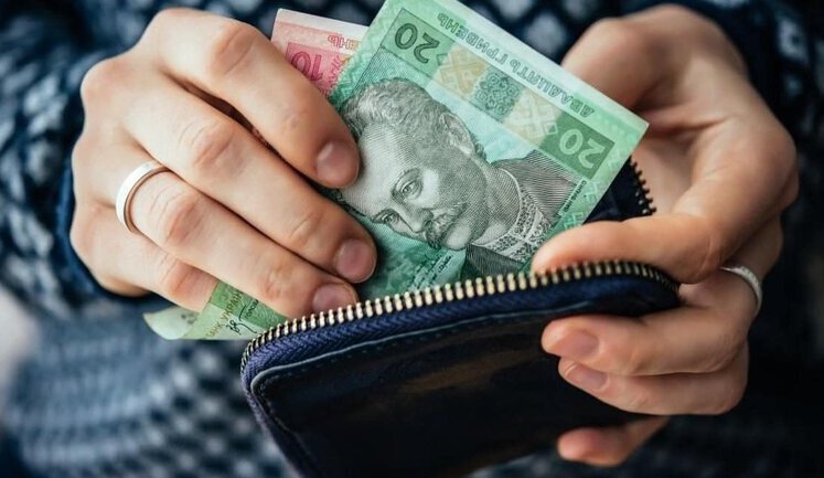 В Украине повысят минимальную зарплату: насколько и кого это коснется