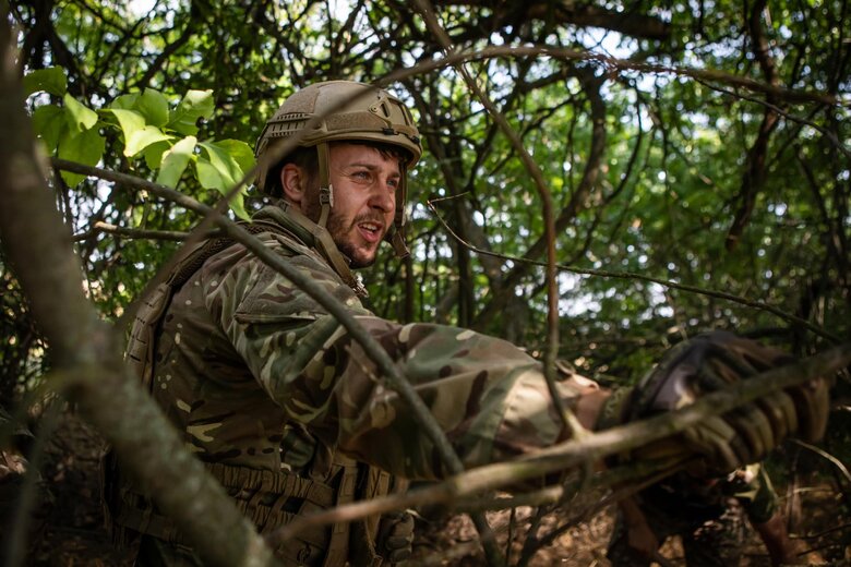 Роман Лозинський: Працюємо з безпілотними літальними апаратами різного типу й формату, зокрема і з моделями, які українці виготовляють. Вони дуже грамотно і якісно зроблені 04 Роман Лозинський: Працюємо з безпілотними літальними апаратами різного типу й формату, зокрема і з моделями, які українці виготовляють. Вони дуже грамотно і якісно зроблені 04