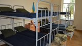 Від гнилих матраців на снігу до койко-місця за $4,5 тис.: що будують для військових у тилу