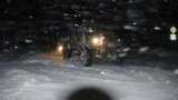 Стоим двое суток. Привезли 20 бутербродов на 300 человек. Заявления Азарова - вранье, - очевидец затора под Львовом
