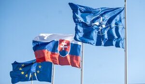 Більшість словаків хочуть залишитися в НАТО
