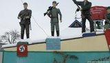 На Донбассе воины УПА, красноармейцы и солдаты вермахта встали плечом к плечу. ФОТОрепортаж