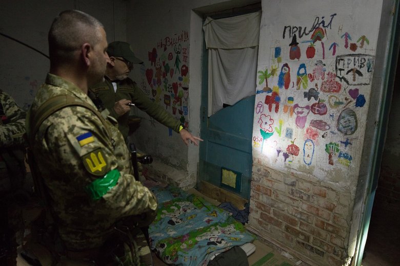 Резніков відвідав Чернігівщину та вручив нагороди захисникам 20