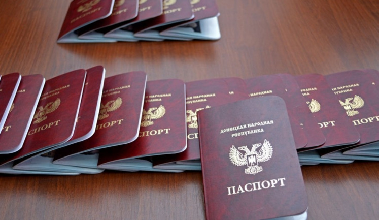 Putin signed decree on recognition of 'DPR' and 'LPR' passports by Russia