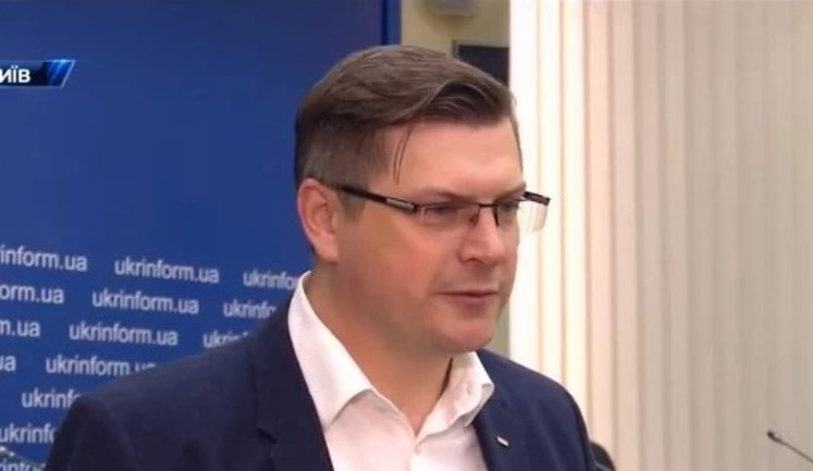 Костинский заявил, что Нацсовет и ГБР давят на телеканал "Прямой" с целью его закрытия. ВИДЕО