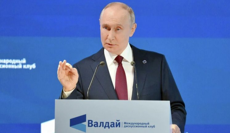 Россия не является "бумажным тигром", поскольку фактически воюет с НАТО и уверенно себя чувствует, - Путин