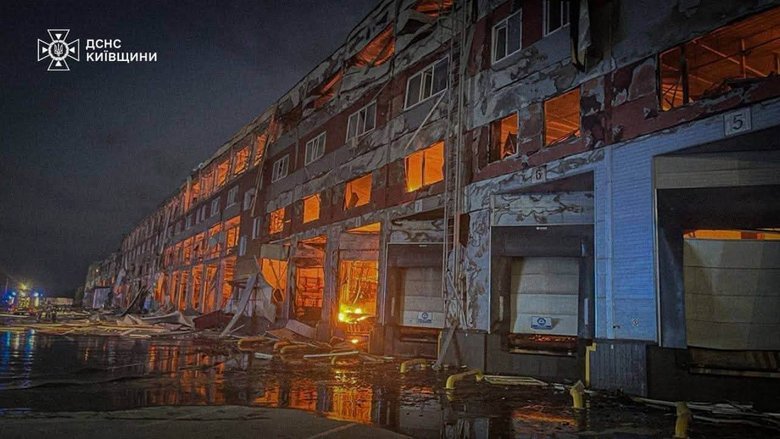 Російський удар знищив основний склад виробника горілки "Хортиця"