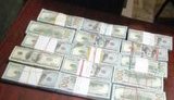 $153 тис. і 400 ювелірних виробів намагалися незаконно перемістити через КПВВ "Станиця Луганська", - ДПСУ. ФОТОрепортаж